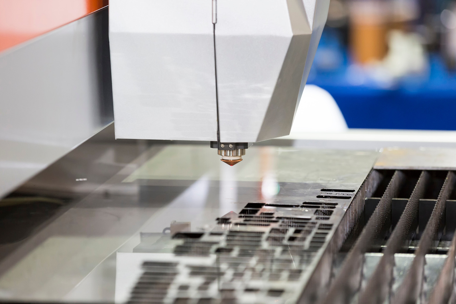 How Laser Cutting Technology has Revolutionized Vinyl Sticker Design
