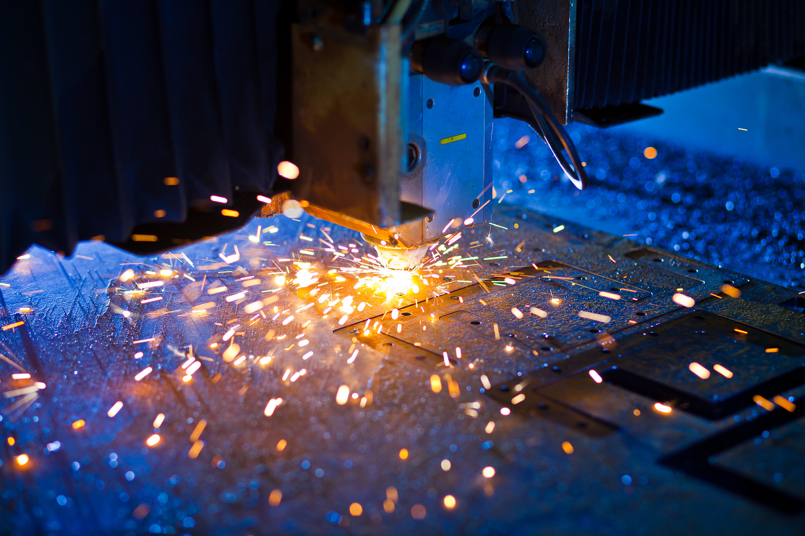 5 Reasons You Should Request a Laser Cutting Quote